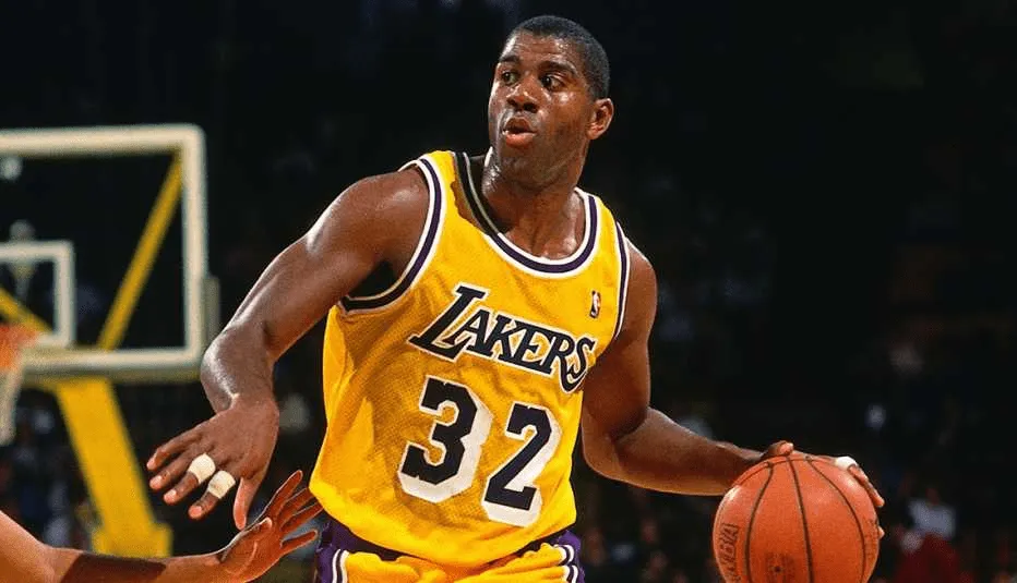 magic-johnson-cau-thu-xuat-sac-nhat-vong-play-off-nba-min_11zon